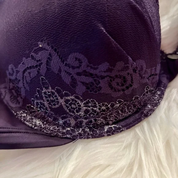 DKNY !! - Picture 8 of 16